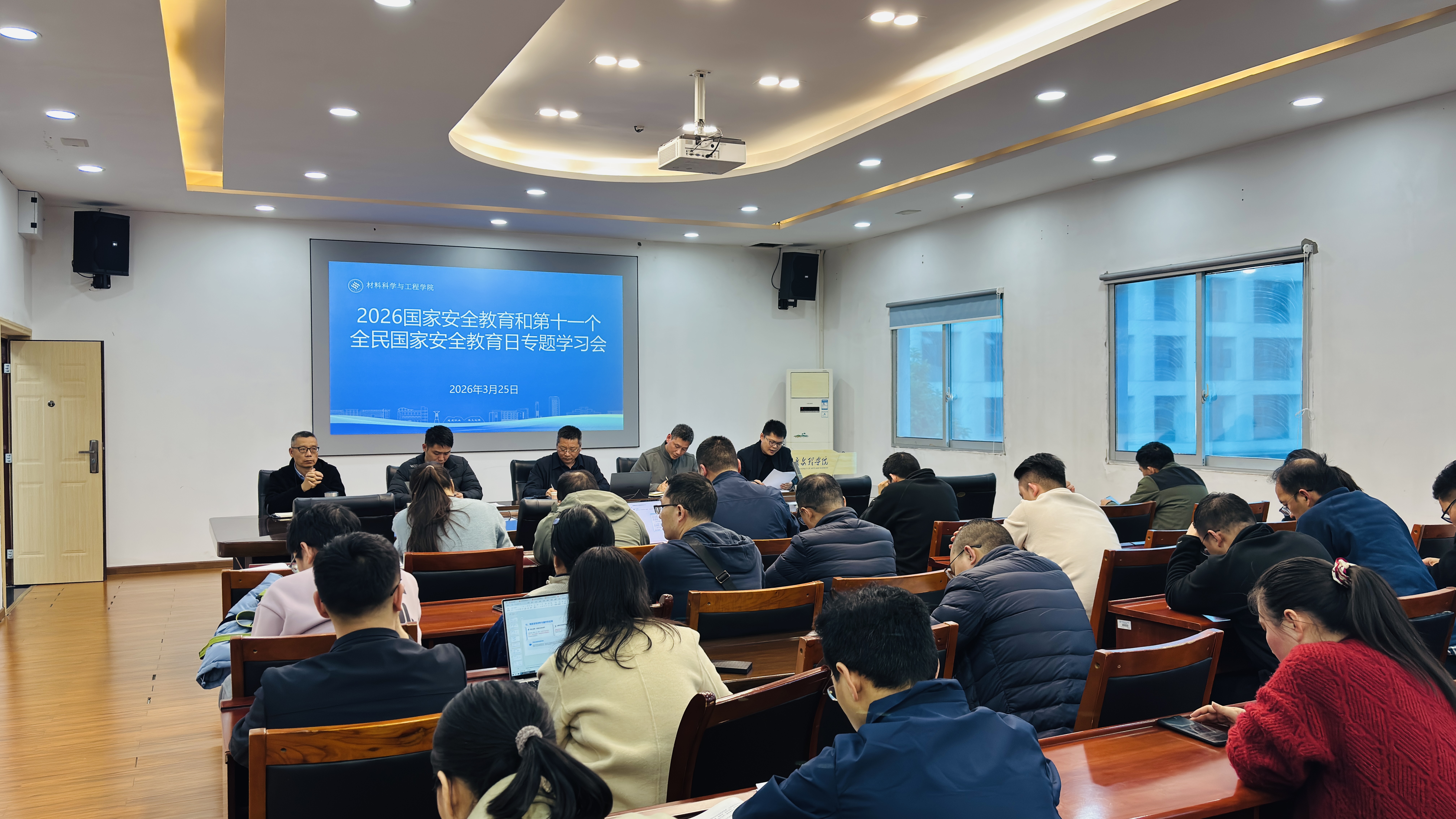 IxZn_1774693504923088958.jpg IxZn_1774693504923088958.jpg